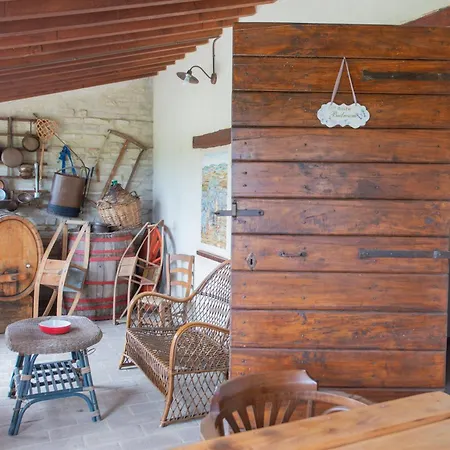 Alloggio per agriturismo Torre Quadrana *